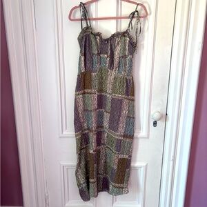 Women’s Roundshop Shirred Top Spaghetti Tie Strap Midi Geometric Dress Small